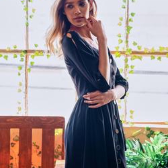 JNSQ Anne Dress--A Scoop Neck Button Front Dress - Picture 4 of 4